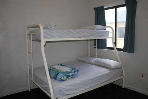 Ningaloo Coral Bay Backpackers - Accommodation ACT 4