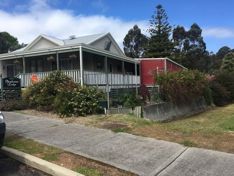Pemberton Lodge - Accommodation ACT 2