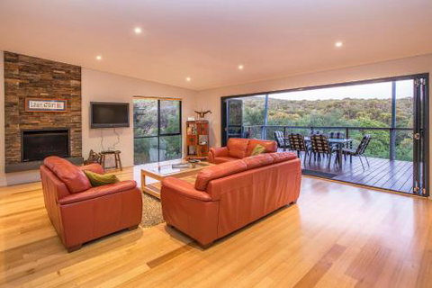 Caves Retreat - Accommodation ACT 3