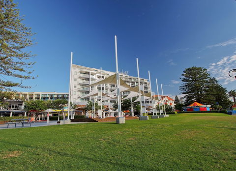 Oaks The Entrance Waterfront Suites - Accommodation ACT 6