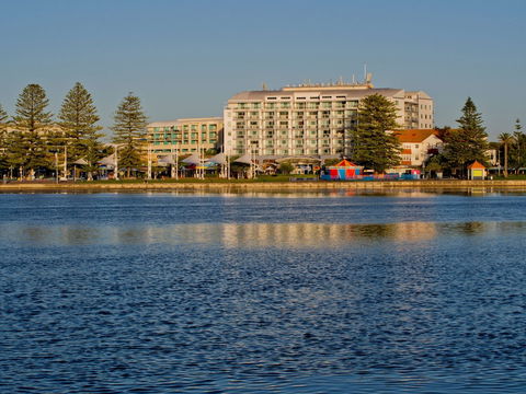 Oaks The Entrance Waterfront Suites - Accommodation ACT 0