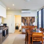 ON TOP Of THE WORLD BEST VIEWS In MELBOURNE !! - Accommodation ACT 0