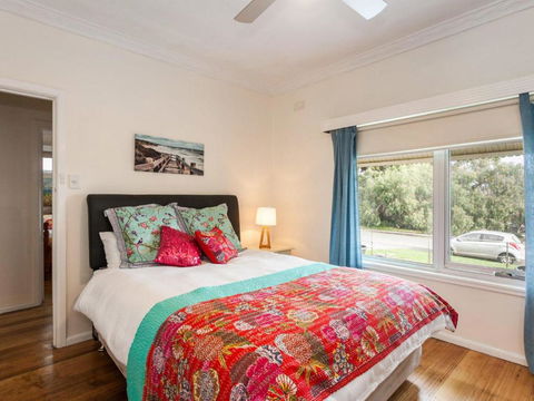 OCEAN SOUNDS Anglesea - Accommodation ACT 5