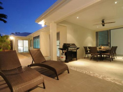 BEACH RETREAT At PALM COVE - Accommodation ACT 1