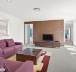 Absolute Waterfront at Anna Bay - Accommodation ACT