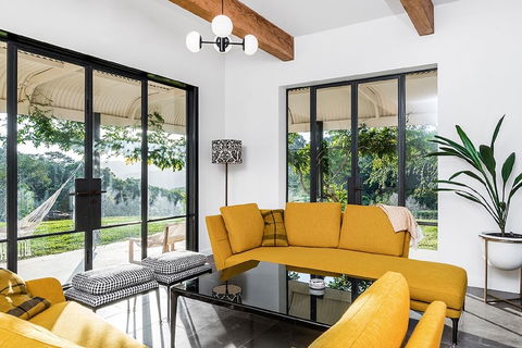 Your Luxury Escape - Fairway - Accommodation ACT 4