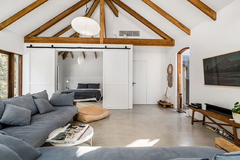 Your Luxury Escape - Fairway - Accommodation ACT 5