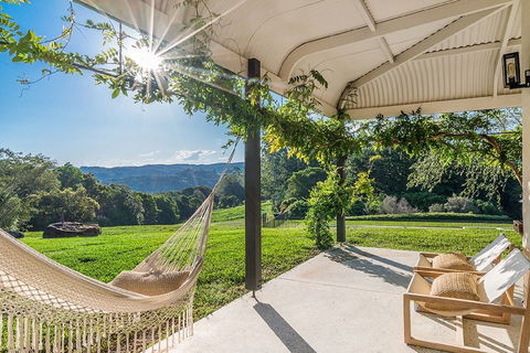Your Luxury Escape - Fairway - Accommodation ACT 0
