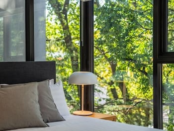 Accommodate Canberra Midnight Apartments - Accommodation ACT 5