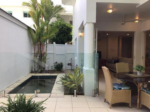 Walk To The Ocean In Five Minutes - Accommodation ACT 1