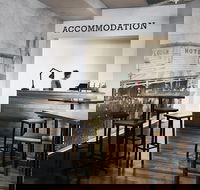 Plough Hotel - Accommodation ACT