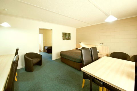 Box Hill Motel - Accommodation ACT 4
