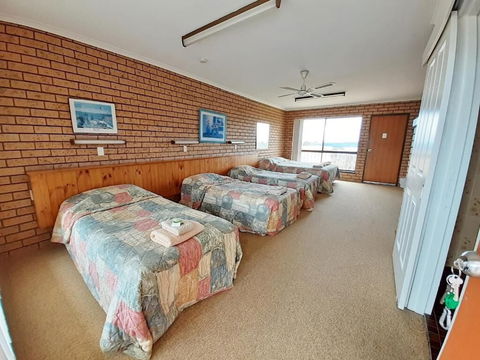 Bayview Motor Inn - Accommodation ACT 3