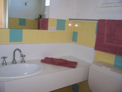 Bayview Motor Inn - Accommodation ACT 2