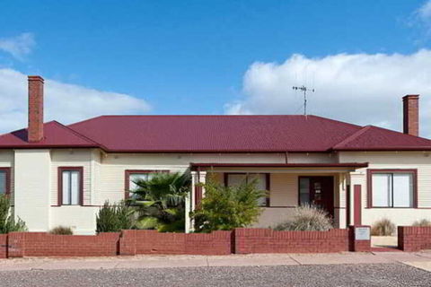 Playford Lodge - Accommodation ACT 0
