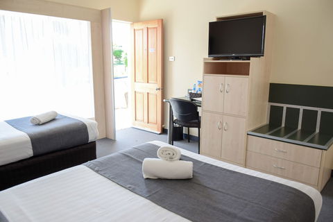 Beachway Motel & Restaurant - Accommodation ACT 4