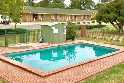 Golfview Motor Inn - Accommodation ACT 7