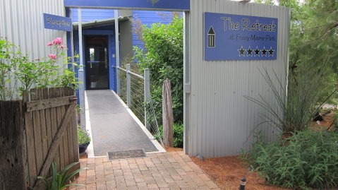 The Retreat At Froog-Moore Park - Accommodation ACT 4
