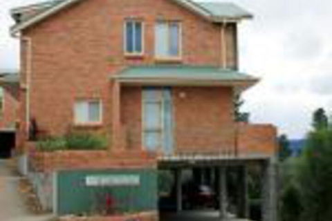 Twin Seasons 5 Deluxe Holiday Apartment - Accommodation ACT 0