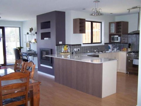 Oakley Place Townhouse - Accommodation ACT 0