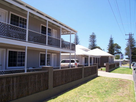 Clearwater Motel Apartments - Accommodation ACT 0