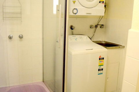 Hibiscus Heights - Accommodation ACT 6