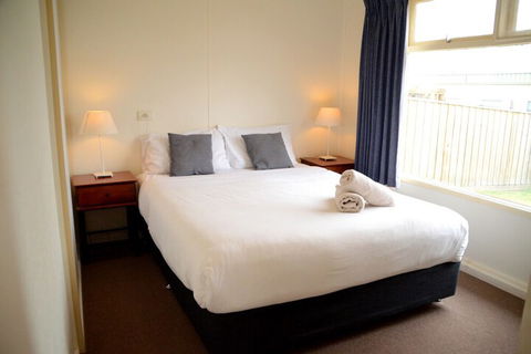 Hibiscus Heights - Accommodation ACT 3