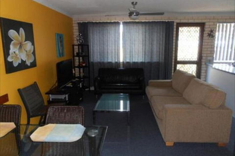 Beachside Court Holiday Apartments - Accommodation ACT 4