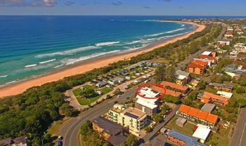 Pacific Royale Penthouse 311 - Accommodation ACT 5
