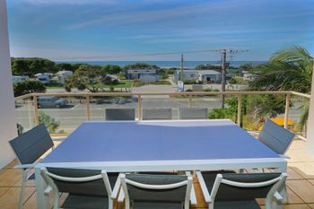 Pacific Royale Penthouse 311 - Accommodation ACT 3