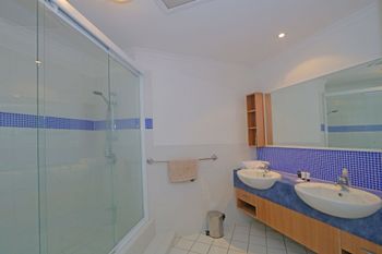Pacific Royale Penthouse 311 - Accommodation ACT 2