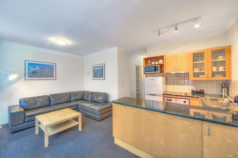 Snow Ski Apartments 09 - Accommodation ACT 4