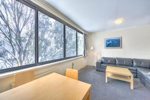 Snow Ski Apartments 09 - Accommodation ACT 2