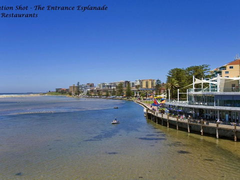 Lakeshore Apartments Unit 6 - Accommodation ACT 3