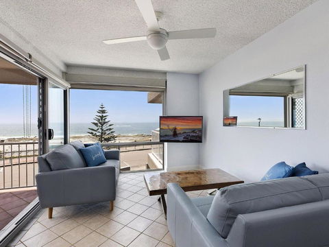 Dolphin Court 4 - Accommodation ACT 2