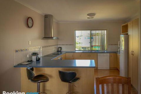 Endeavour 6 - Accommodation ACT 1
