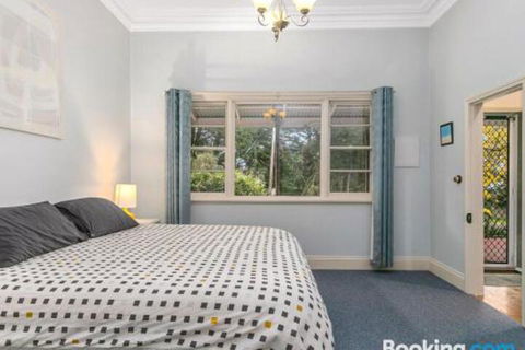 Elm Cottage - Accommodation ACT 4