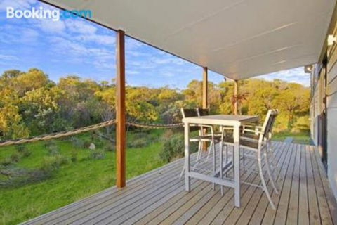 A One One Two At Island Beach - Accommodation ACT 4