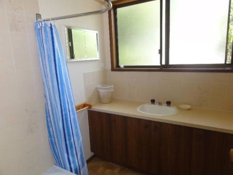 14 Tecoma Avenue Sandy Point - Accommodation ACT 3