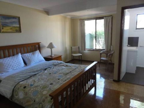 14 Tecoma Avenue Sandy Point - Accommodation ACT 4