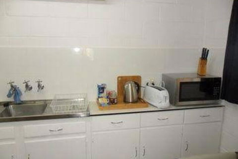 The Pickers Hut - Accommodation ACT 6