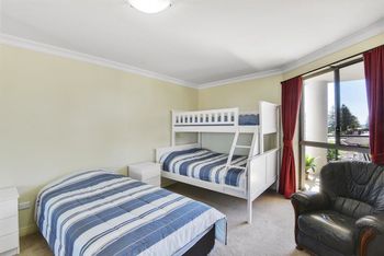 Sorrento Apartment 401 - Accommodation ACT 1