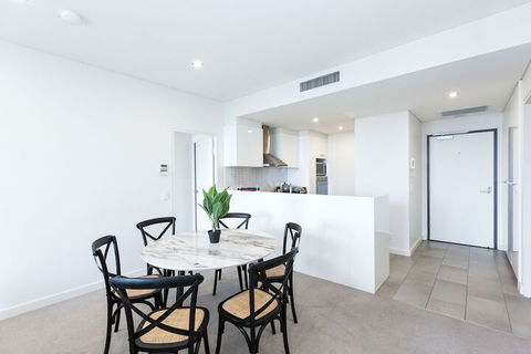 Trendy Self Contained City Apartment - Accommodation ACT 4