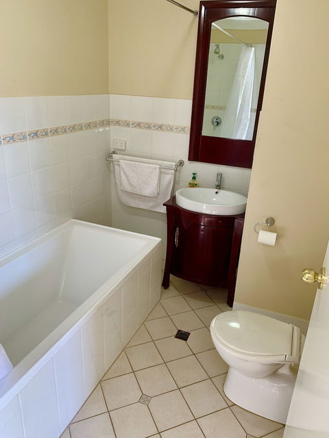 Settlers Hotel York - Accommodation ACT 6