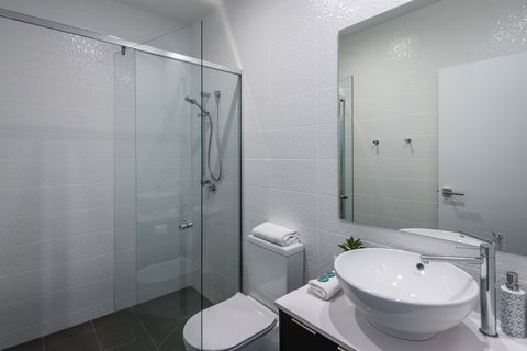 Oxford Steps - Accommodation ACT 5