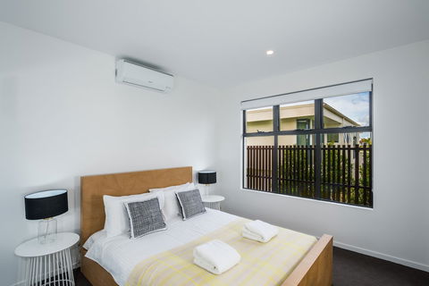 Oxford Steps - Accommodation ACT 6