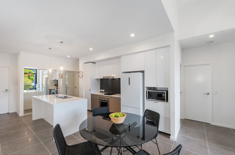 Round About Bulimba - Accommodation ACT 2