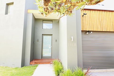 Break Point - Accommodation ACT 0