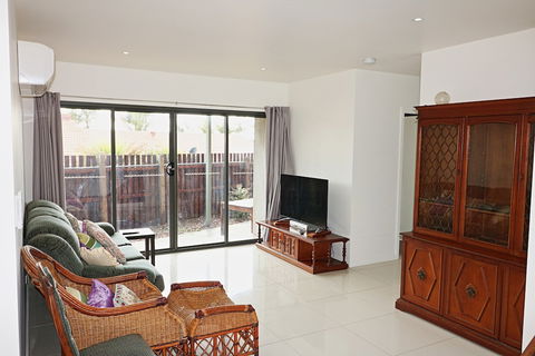 Break Point - Accommodation ACT 1