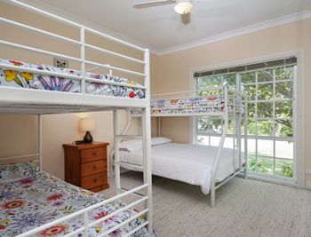 Longboard 11 Boulder Bay Road - Accommodation ACT 6